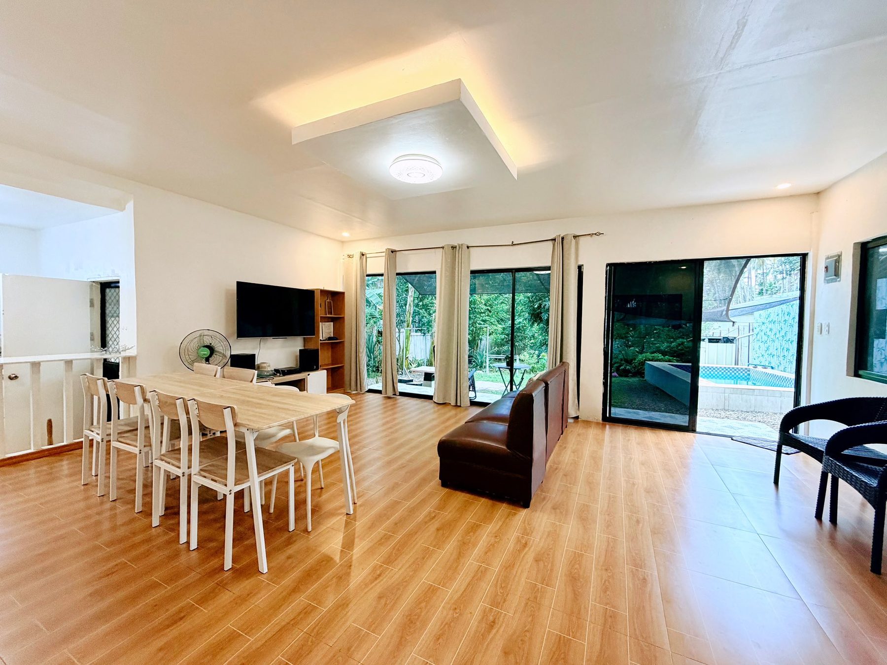 Villa D'Eliz - Dining & Kitchen - photo 3