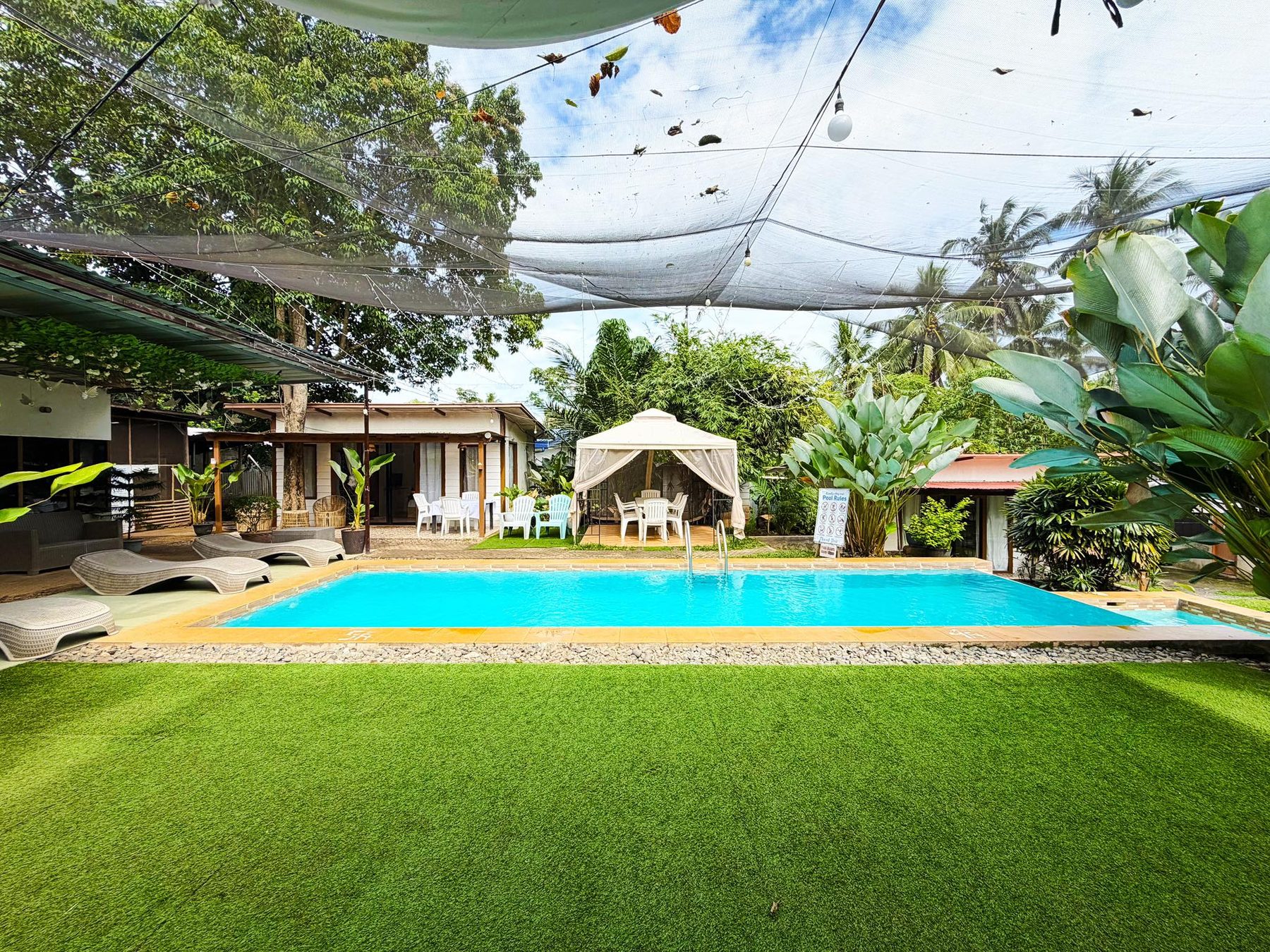 Villa D'Eliz - Pool & Lounge - photo 4